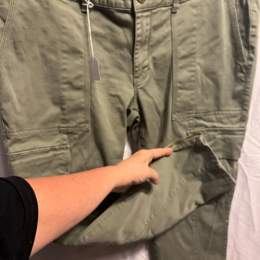 EUC White House Black Market denim jeans. Size 12. - Picture 3 of 14